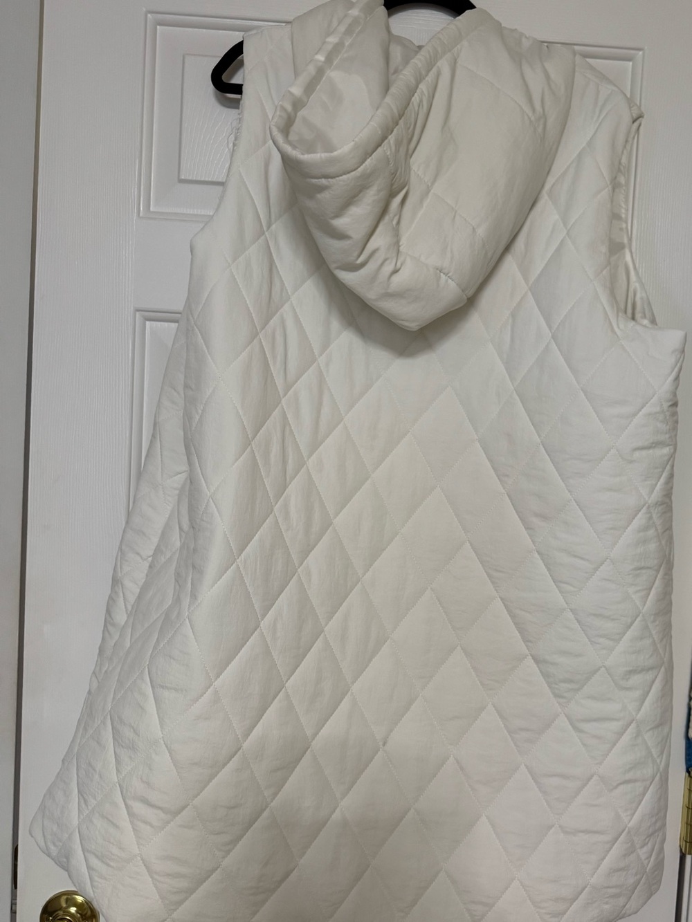 SHEIN White Quilted Hooded Vest